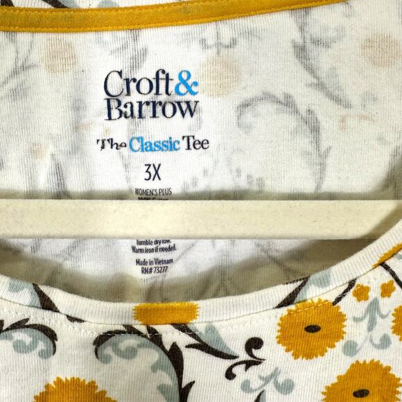 Croft & Barrow White Floral Top Size 3X - Picture 3 of 3